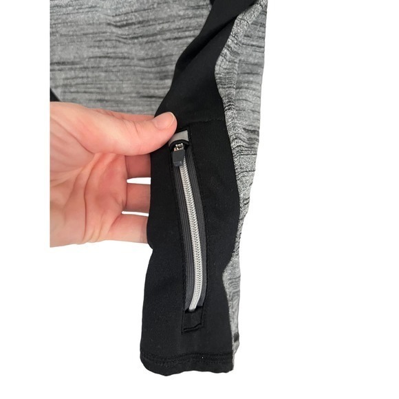 Athleta Running Wild Half Zip Pullover Grey‎ Black Pocket 138805 Womens Large - Picture 4 of 5